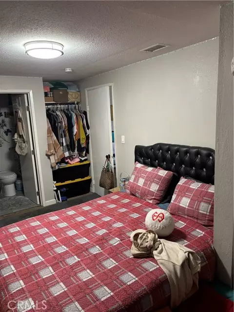 Sylmar (los Angeles), CA 91342,13307 Herron Street