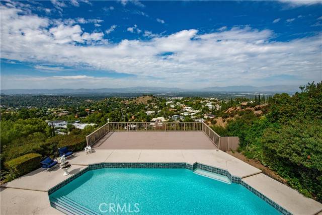 17901 Lake Vista Drive, Encino (los Angeles), CA 91316