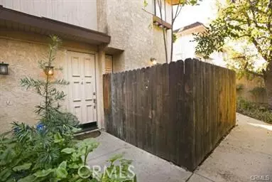 17807 Devonshire Street #4, Northridge (los Angeles), CA 91325