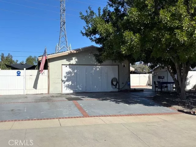 Granada Hills (los Angeles), CA 91344,17121 Simonds Street