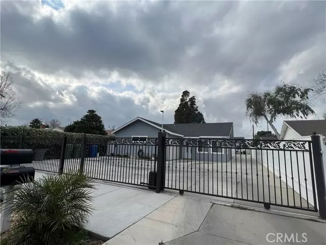 Sylmar (los Angeles), CA 91342,15057 Paddock Street