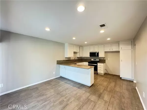 Canyon Country (santa Clarita), CA 91387,16620 Shinedale Drive