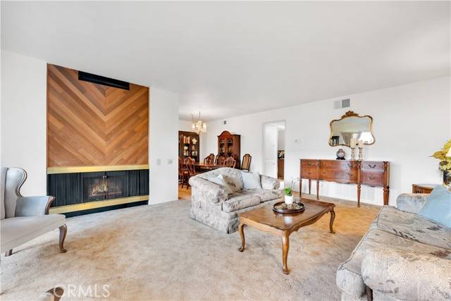 Westlake Village, CA 91361,31570 Agoura Road #5