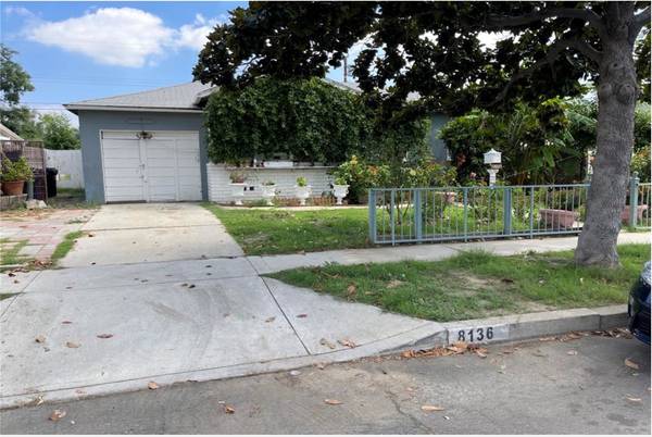 8136 Lennox Avenue, Panorama City (los Angeles), CA 91402