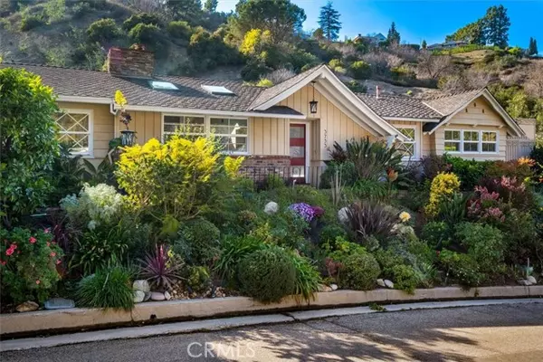 3733 Stone Canyon Avenue, Sherman Oaks, CA 91403