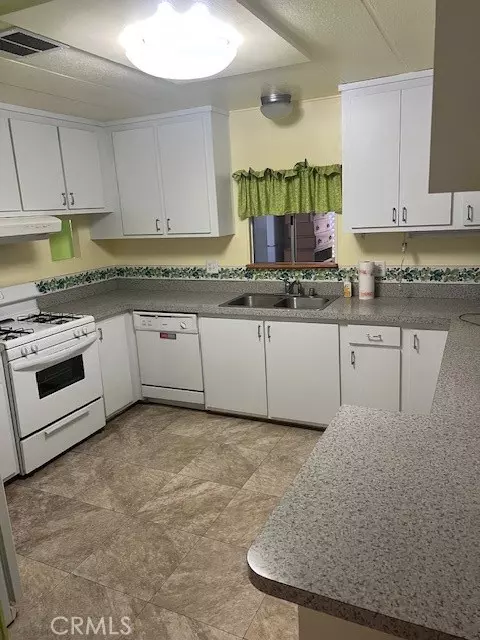 Chatsworth (los Angeles), CA 91311,21001 Plummer Street #116