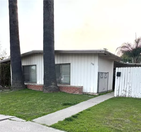 7701 Lindley Ave, Reseda (los Angeles), CA 91335