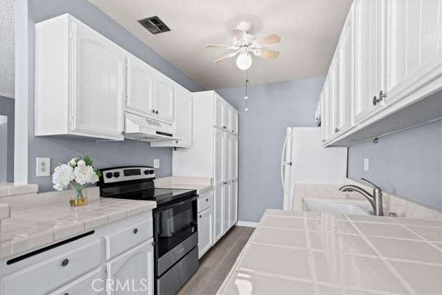 5349 Newcastle Avenue #56, Encino (los Angeles), CA 91316