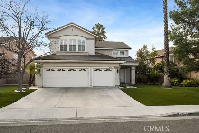 Valencia (santa Clarita), CA 91354,23718 Hathaway Drive