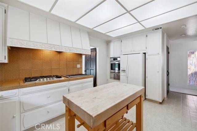 Santa Barbara, CA 93110,3966 Laguna Blanca Drive