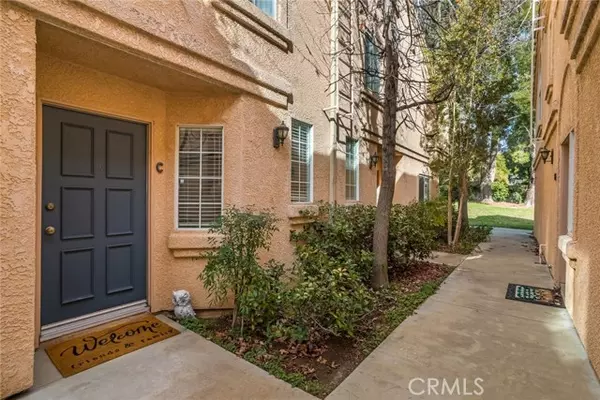 25256 Steinbeck Avenue #C, Stevenson Ranch, CA 91381