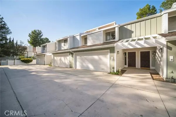 18132 Andrea Circle #3, Northridge (los Angeles), CA 91325