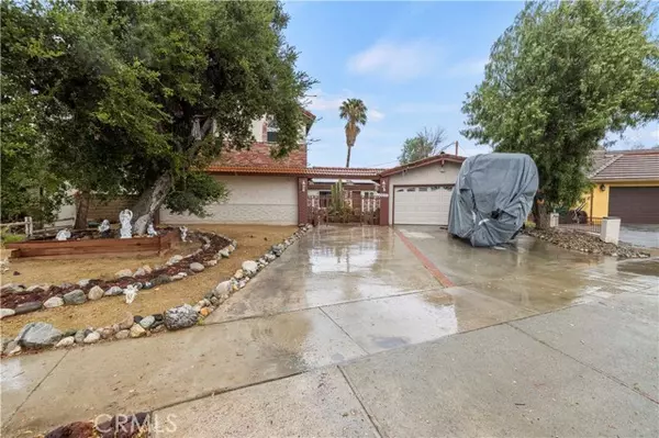 28110 La Veda Avenue, Canyon Country (santa Clarita), CA 91387