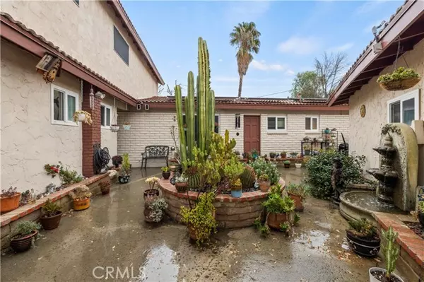 Canyon Country (santa Clarita), CA 91387,28110 La Veda Avenue