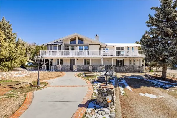 27720 Oakflat Drive, Tehachapi, CA 93561