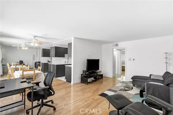 Chatsworth (los Angeles), CA 91311,9920 Jordan Ave #11