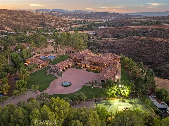 Saugus (santa Clarita), CA 91390,30419 Heard Drive