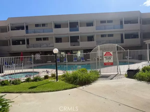 Canoga Park (los Angeles), CA 91304,7826 TOPANGA #213