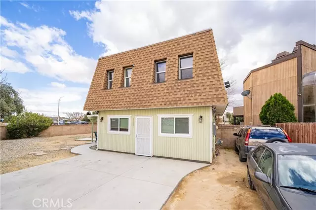 Lancaster, CA 93534,1502 W Newgrove Street