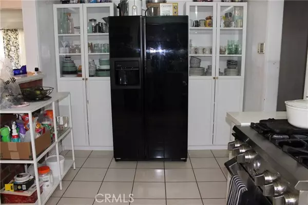 Arleta (los Angeles), CA 91331,13145 Branford Street