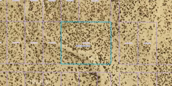 0 R12, Sun Village, CA 93543