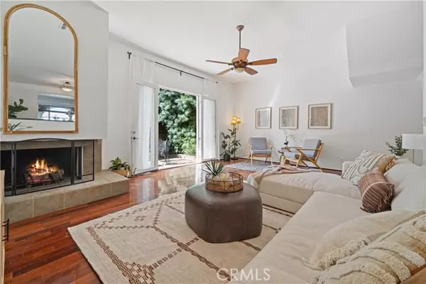 5257 Newcastle Avenue #3, Encino (los Angeles), CA 91316