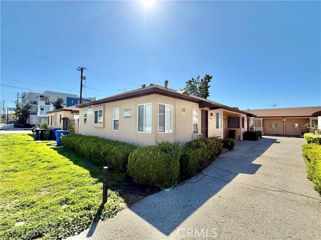 Van Nuys (los Angeles), CA 91405,14638 Vanowen Street