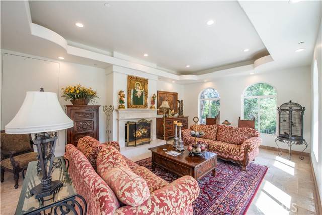 Chatsworth (los Angeles), CA 91311,22751 Plummer Street