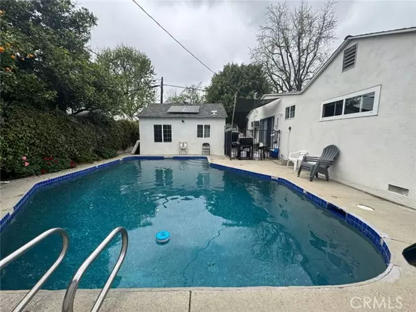 Van Nuys (los Angeles), CA 91406,16654 Kelsloan Street