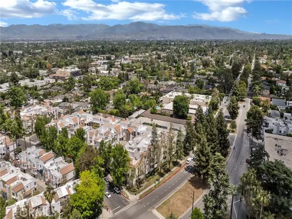 Sherman Oaks, CA 91401,5420 Sylmar Avenue #113