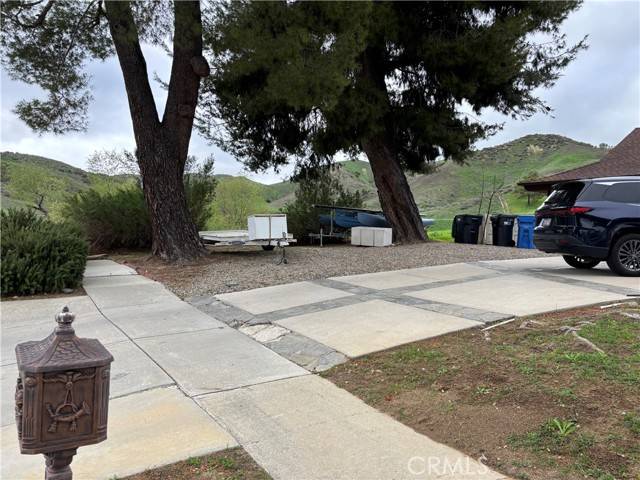 Calabasas, CA 91301,27069 Helmond Drive