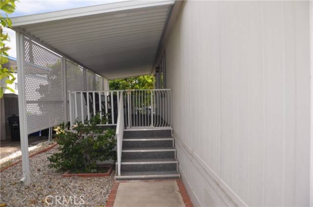 Canoga Park (los Angeles), CA 91304,8801 Eton Avenue #90