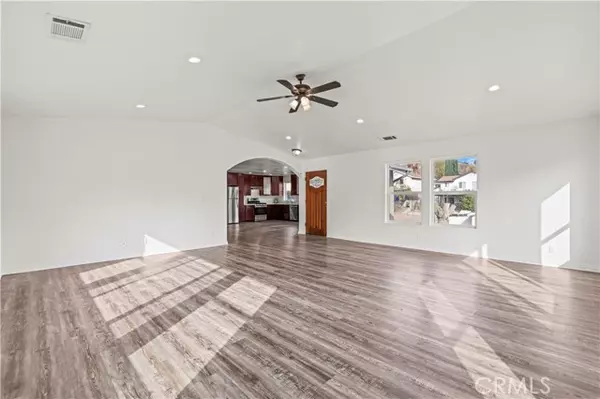 Castaic, CA 91384,28637 Chiquito Canyon Road