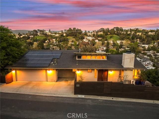 Woodland Hills (los Angeles), CA 91364,5084 Llano Drive