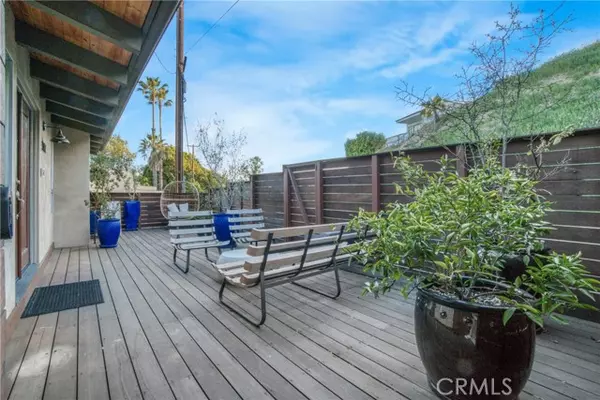 Woodland Hills (los Angeles), CA 91364,5084 Llano Drive
