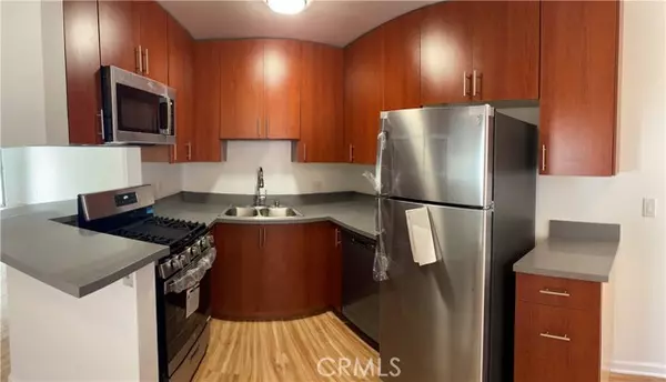 Burbank, CA 91502,272 W Tujunga Avenue