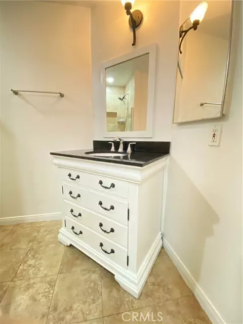 Tarzana (los Angeles), CA 91356,18645 Hatteras Street #278