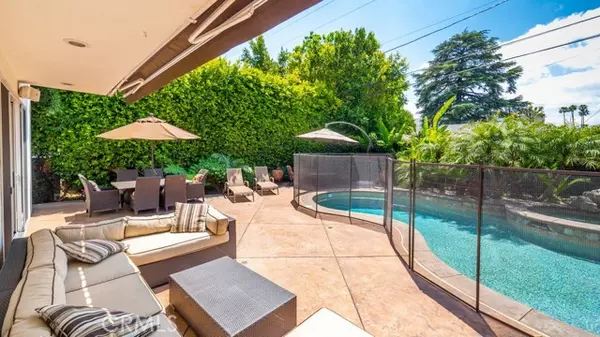 Sherman Oaks, CA 91423,4461 Stern Avenue