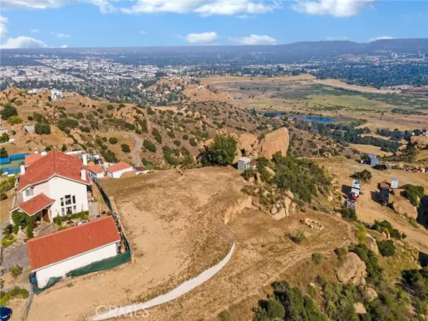 Chatsworth (los Angeles), CA 91311,501 Thompson Avenue