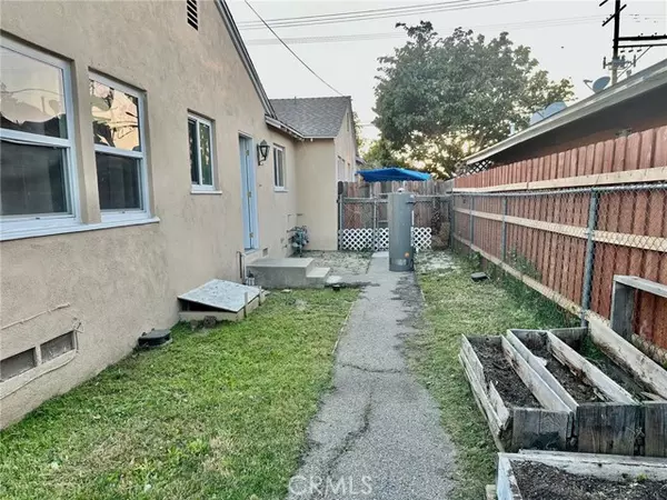 Van Nuys (los Angeles), CA 91406,7450 Woodley Avenue