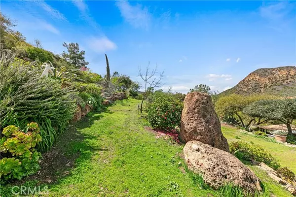 Agoura Hills, CA 91301,29012 Crags Drive