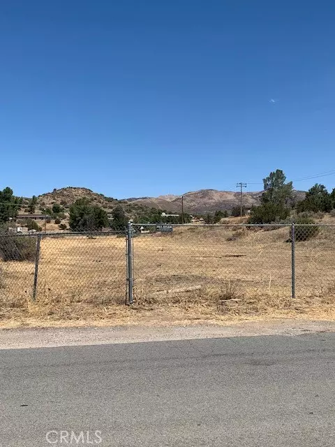 Acton, CA 93510,3362 Syracuse Avenue