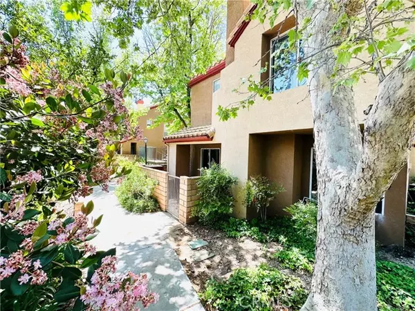 22703 Copper Hill Drive #2, Saugus (santa Clarita), CA 91350