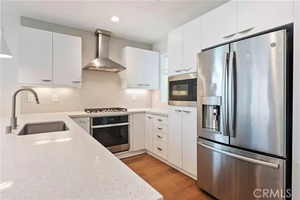 North Hollywood (los Angeles), CA 91601,4831 Craner Avenue