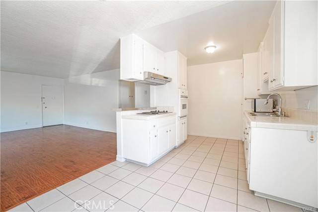 Sherman Oaks, CA 91403,4924 Kester Avenue #1