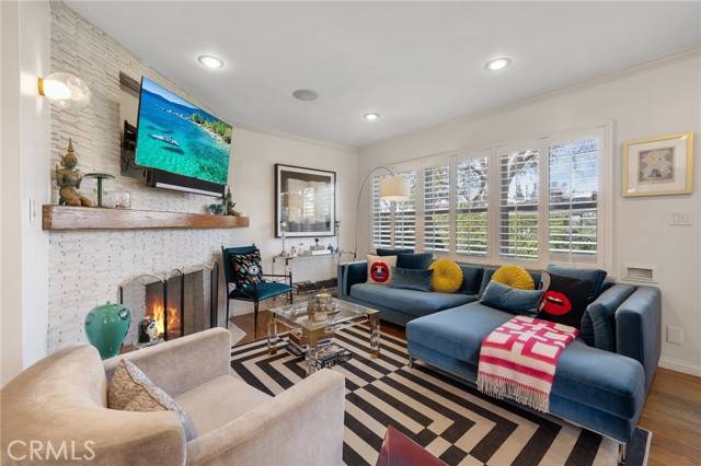 North Hollywood (los Angeles), CA 91601,10340 Margate Street
