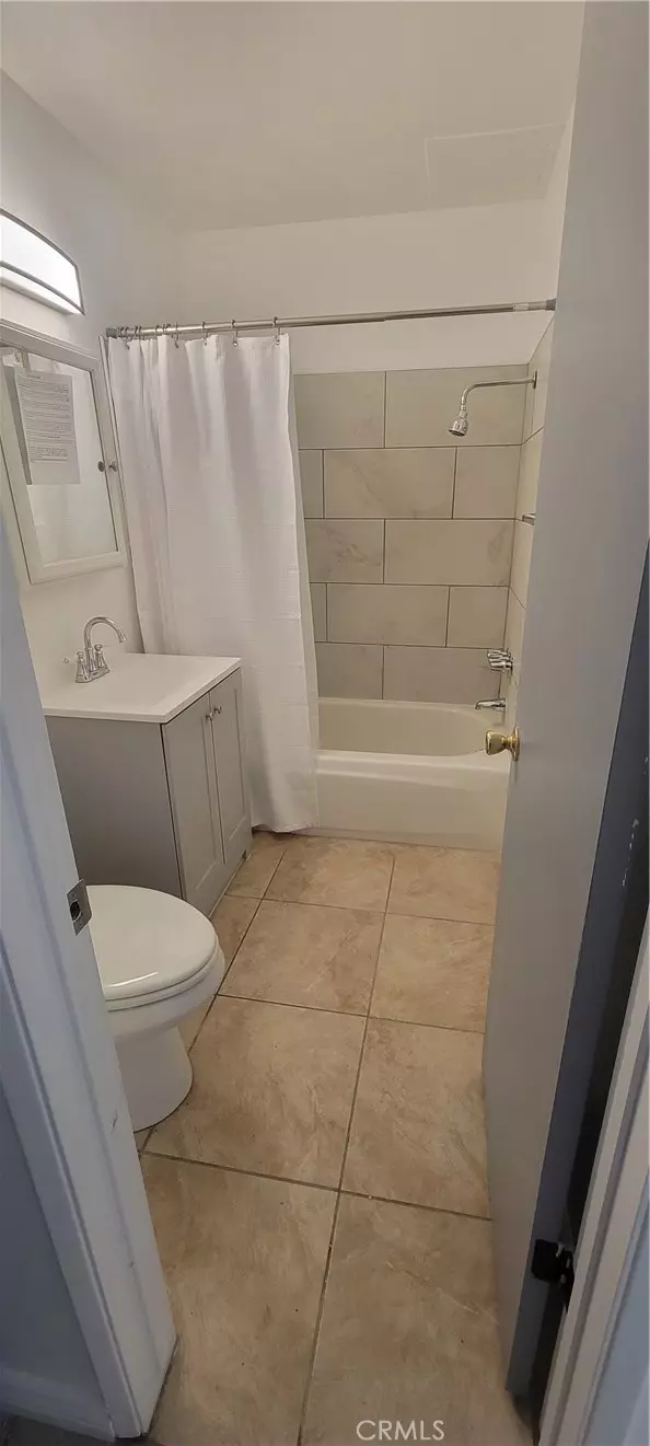 Hawthorne, CA 90250,4370 W 141st Street #200