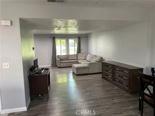 Newhall (santa Clarita), CA 91321,25260 Avenida Dorena