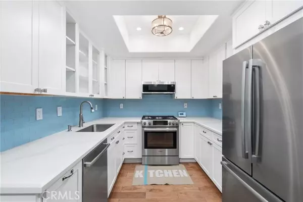 Studio City (los Angeles), CA 91604,4230 Colfax Avenue #103