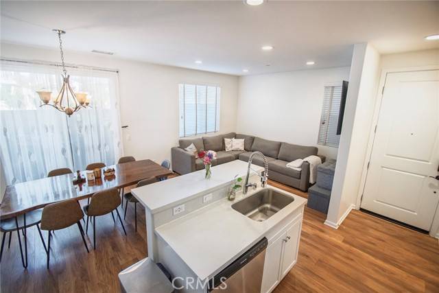 Pacoima (los Angeles), CA 91331,10348 Diamond Way